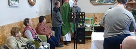 Sv. omša a trojkráľové požehnanie zariadenia - 271743200_325993999251246_2165805481408691337_n