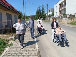 Prechádzka po dedine a na zmrzlinu