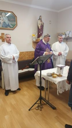 Sv. omša a sv. spoveď k Veľkej Noci
