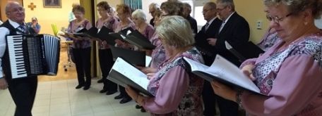 Návšteva speváckej skupiny dôchodcov "stankovčanka" - IMG_20171127_090336442